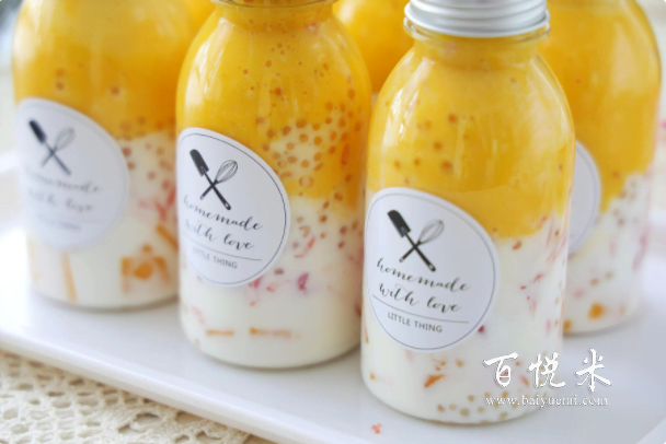 自制楊枝甘露，果肉滿滿，奶香濃郁，太絕了